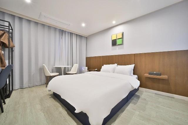 Grace Hotel Cheonan Rom bilde